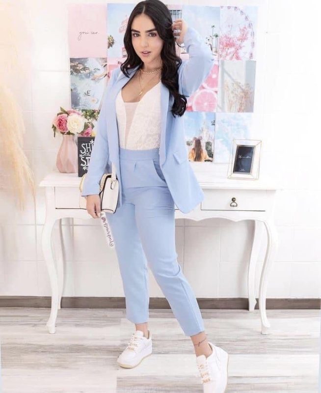 This contains CEO executive women suit BABYBLUE Bl 1 654x800 1