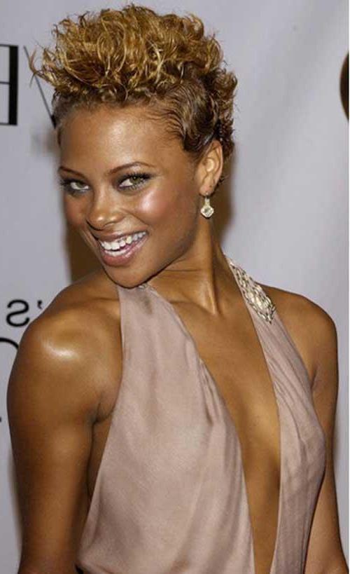 Short blonde haircuts for black women