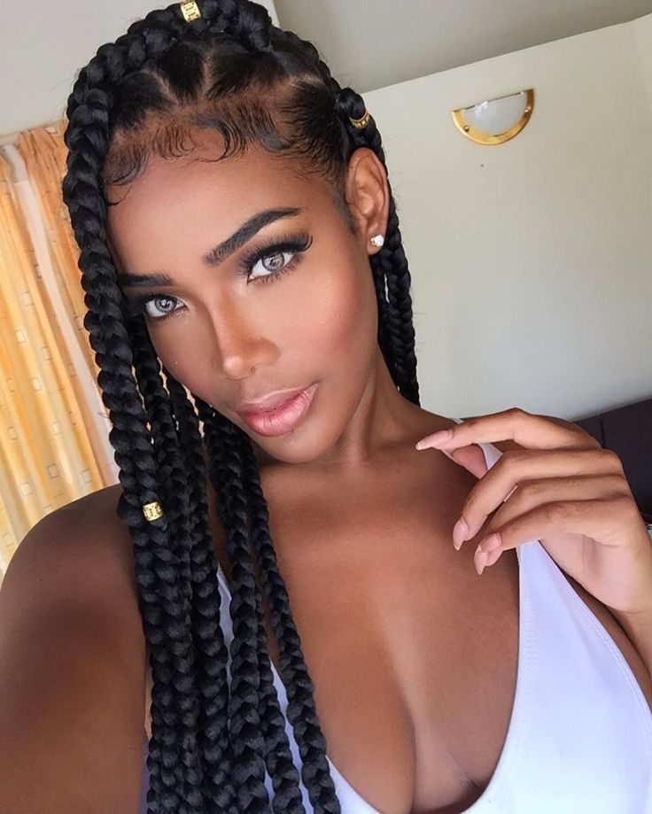 A gorgeous chunky box braid hairstyle