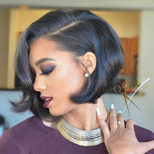 1 side parted black bob