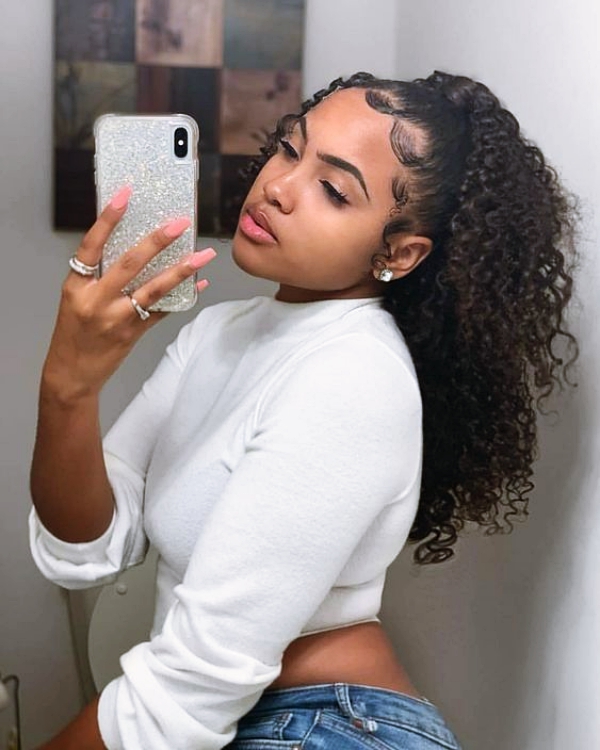 Selfie-Pose-Ideas-For-Black-Women