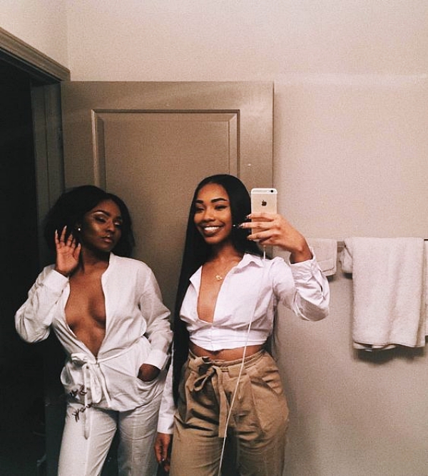 Selfie-Pose-Ideas-For-Black-Women
