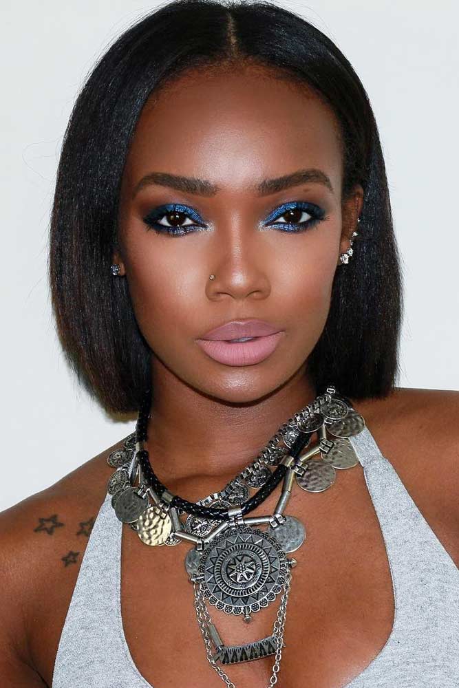 bob hairstyles for black women short straight middle part