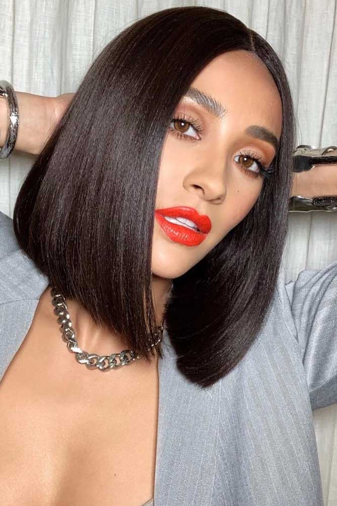 bob hairstyles for black women straight long middle parted