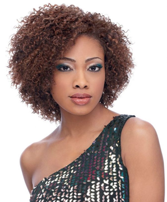 short curly weave hairstyle for black women 675x818 1