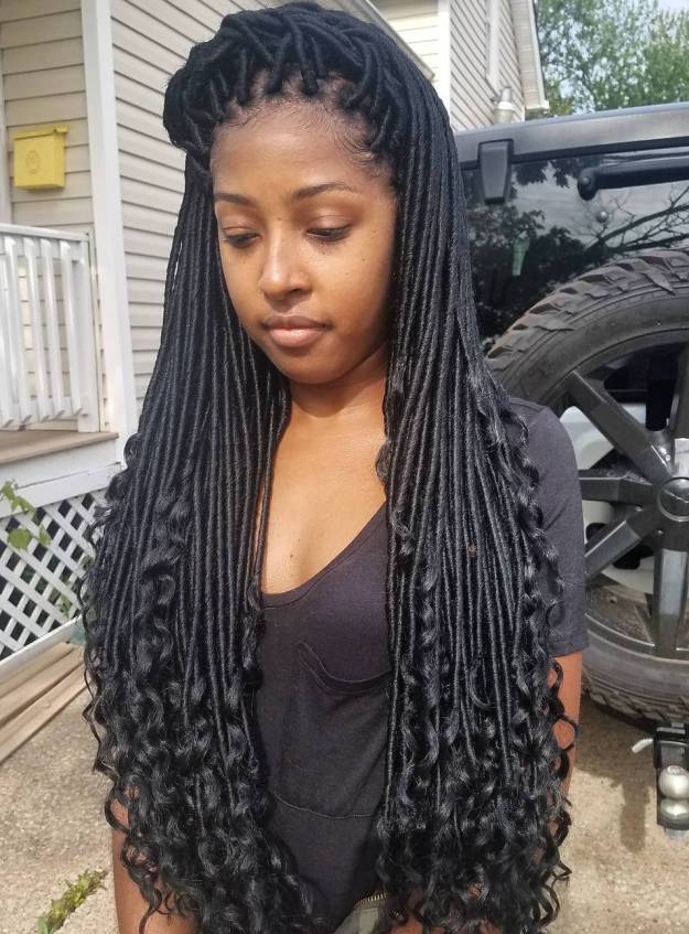 40 Fabulous Funky Ways to Pull Off Faux Locs 23