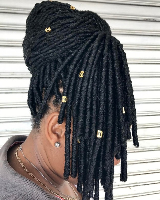 40 Fabulous Funky Ways to Pull Off Faux Locs 24