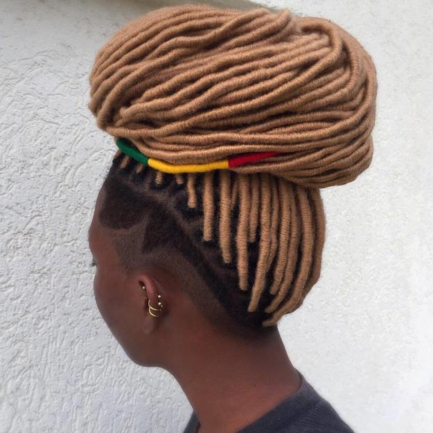 40 Fabulous Funky Ways to Pull Off Faux Locs 31