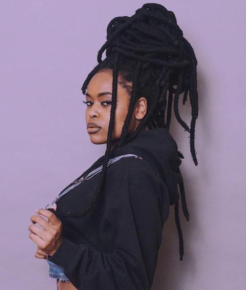 40 Fabulous Funky Ways to Pull Off Faux Locs 35