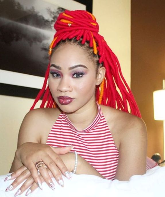 40 Fabulous Funky Ways to Pull Off Faux Locs 38