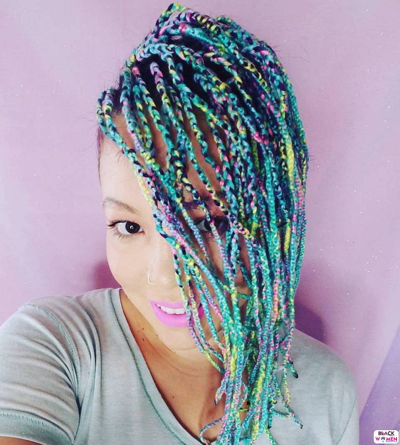 20 short teal yarn braids