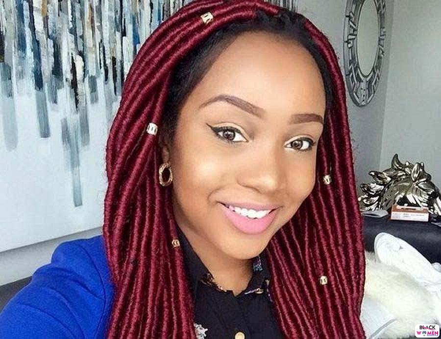 3280818 yarn braids