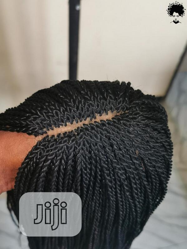 Stylish African Hair Braids that Can Form Any Shape017