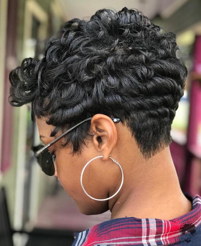 Best Short Hairstyles For Black Women With Different Details 08