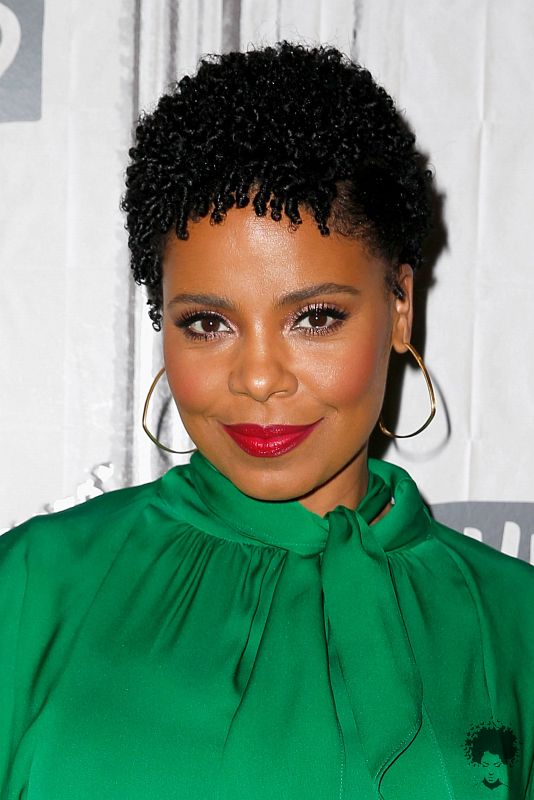 Best Short Hairstyles For Black Women With Different Details 44