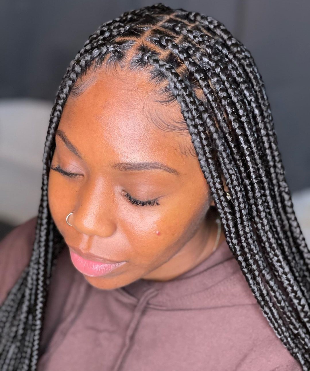 21 super small knotless braids CWGUEs1MzZi