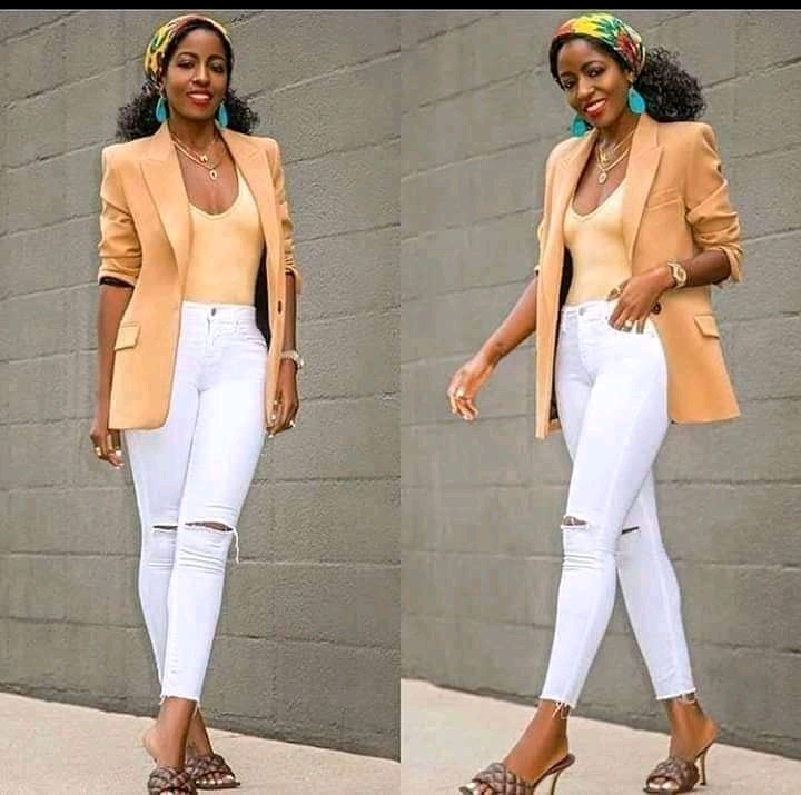 1652269243 478 Sophisticated and beautiful white pants outfit styles every lady should