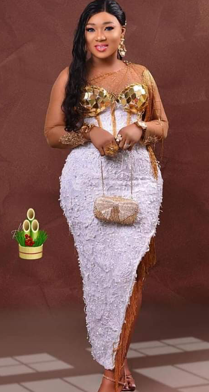 1652781777 588 Chic And Beautiful White Lace Aso Ebi Styles For Women