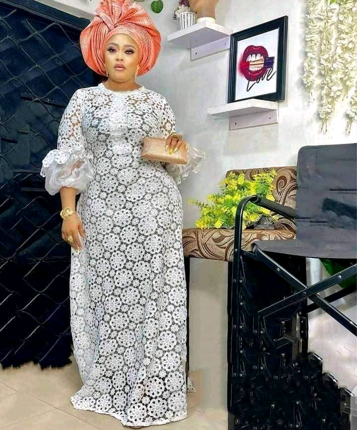 1652781808 438 Chic And Beautiful White Lace Aso Ebi Styles For Women