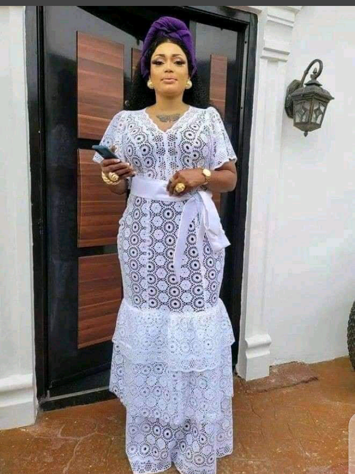 1652781818 592 Chic And Beautiful White Lace Aso Ebi Styles For Women