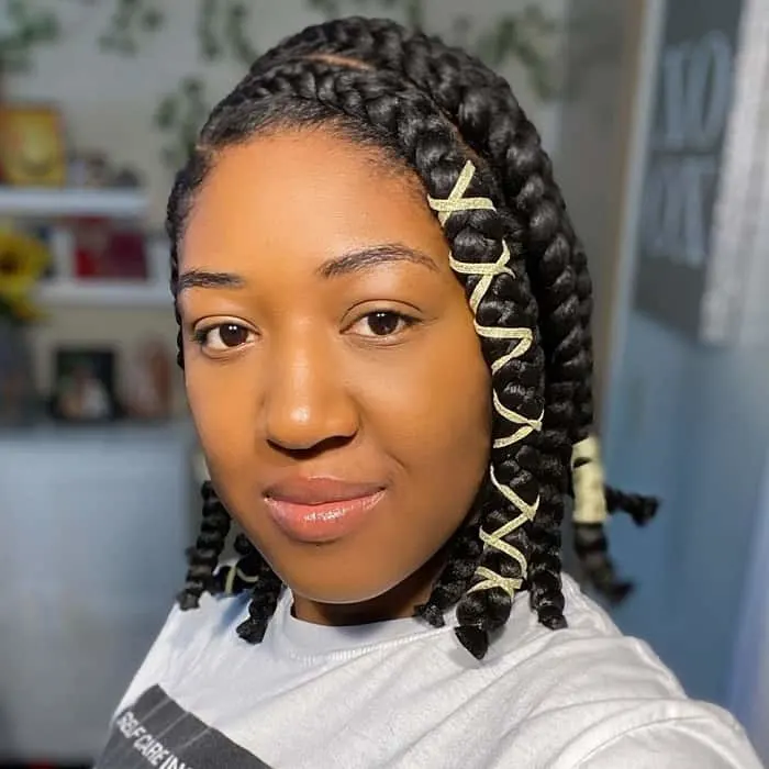 jumbo feed in braids.jpg