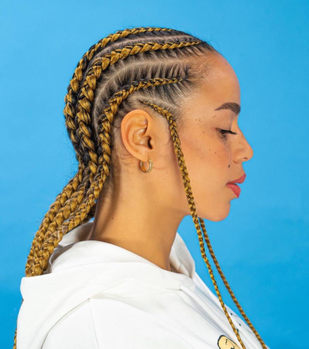 5 golden blonde stitch braids on dark hair CXE DYGtIdi