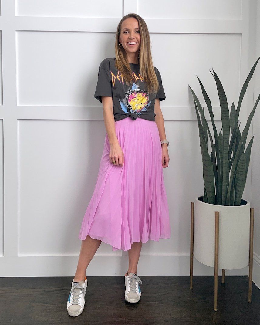 midi pleated skirt outfit ideas