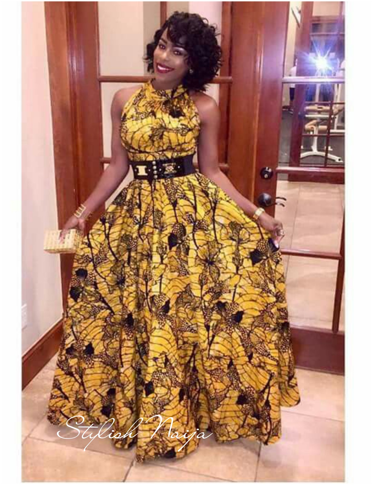 Chic Ankara Short Gown Styles Designs for Fashionable Women