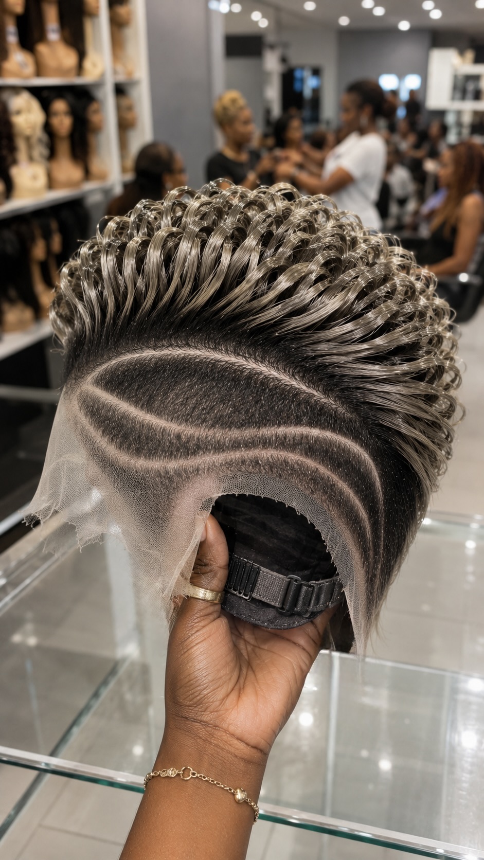 A Silver Pixie Wig Shows Every Bit Of Dryness — A Dark One Hides It #stayglamsch