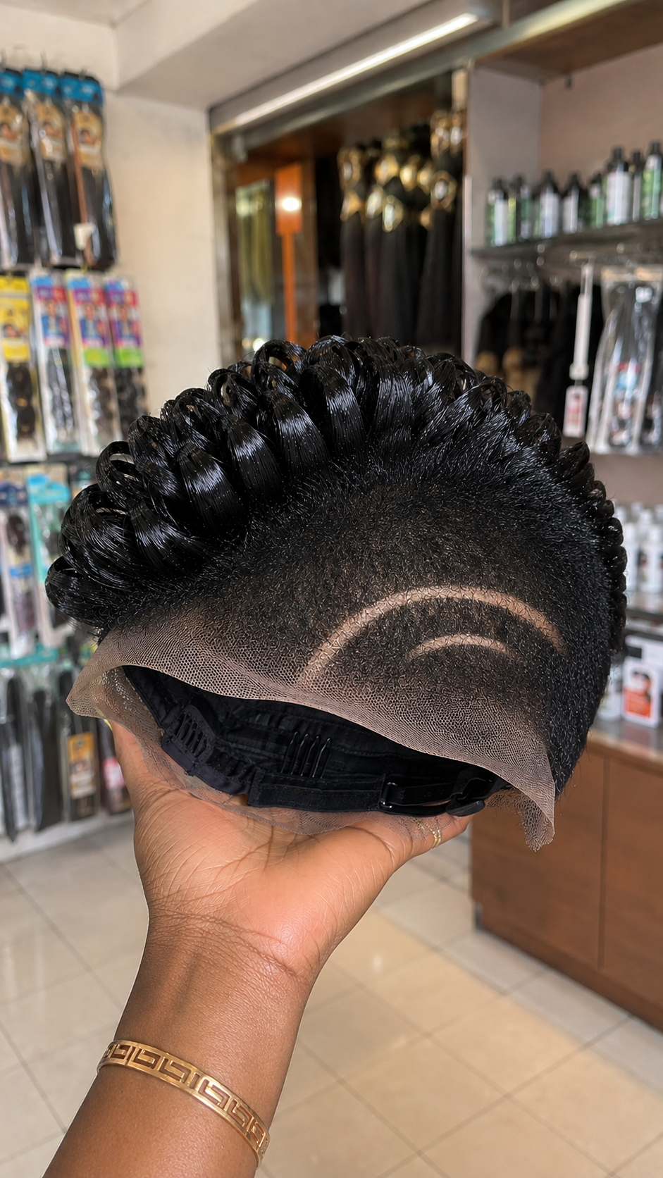Dual Concentric Curved Razor Tracks Anchor A Forward-Swept Ridge Pompadour Pixie Wig #braidsforwomen Dual Concentric Curved Razor Tracks Anchor A Forward-Swept Ridge Pompadour Pixie Wig #braidsforwomen